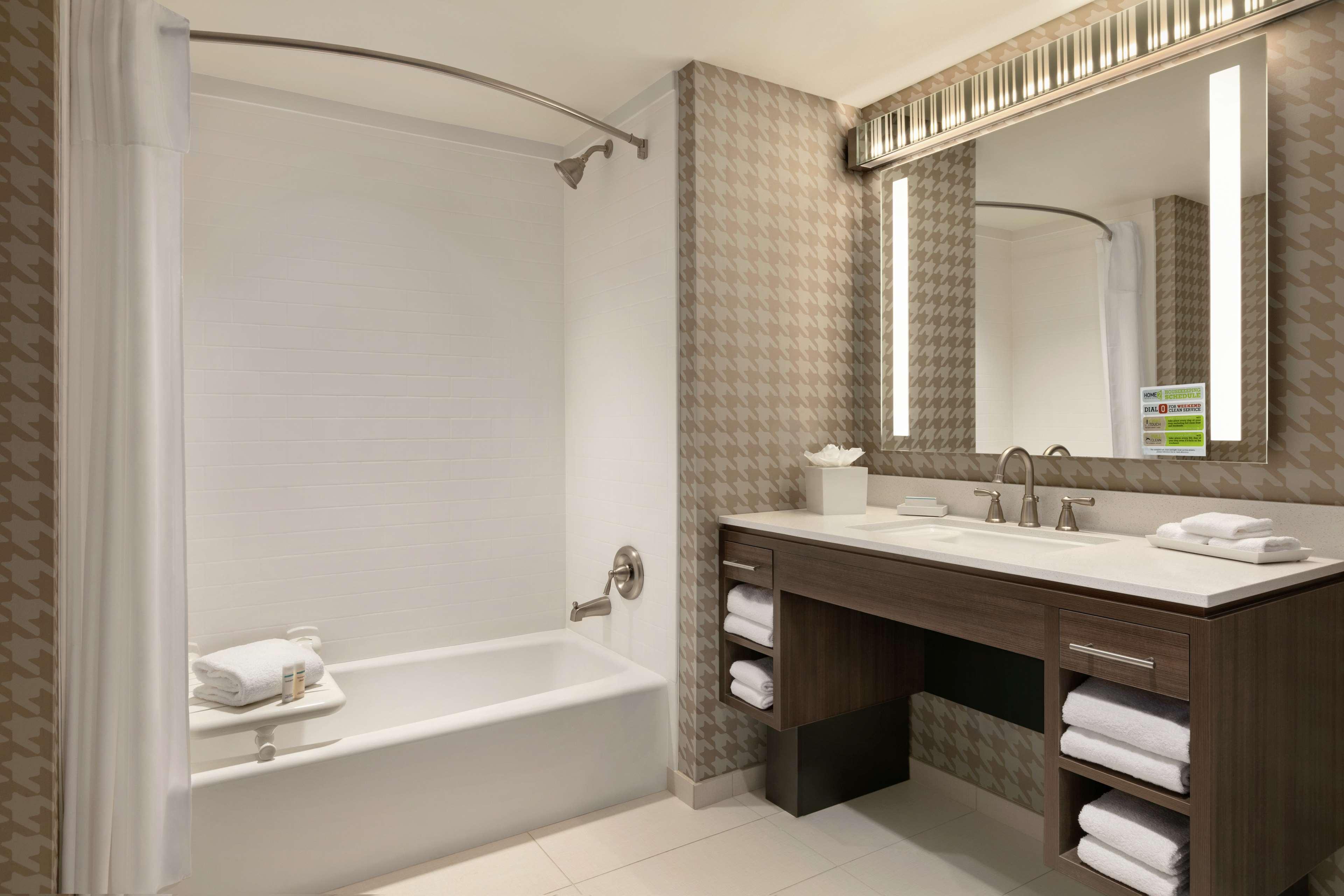Home2 Suites By Hilton Chantilly Dulles Airport מראה חיצוני תמונה